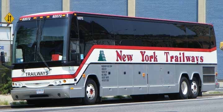 New York Trailways Prevost H3-45 82072